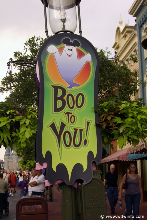 Mickey's Not So Scary Halloween Party - DSC00988c