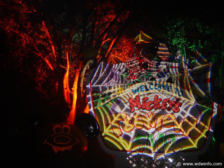 Mickey's Not So Scary Halloween Party - DSC01163