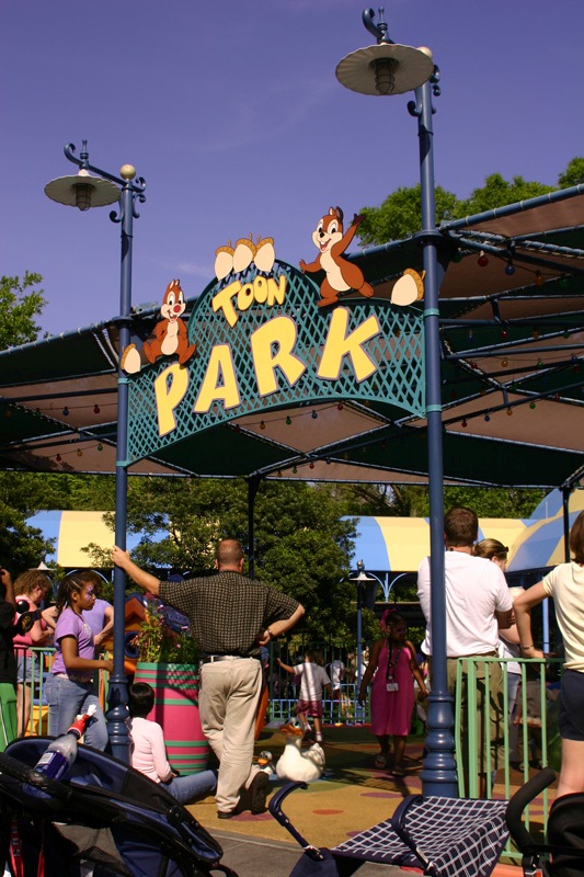 Mickey's-Toontown-FairIMG_2564