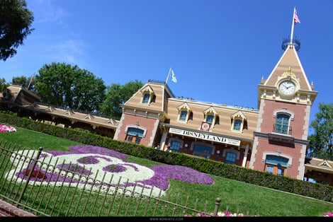 Disneyland Maingate Wallpaper