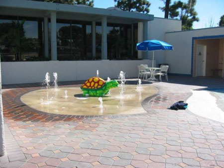 Howard Johnson California - Pool