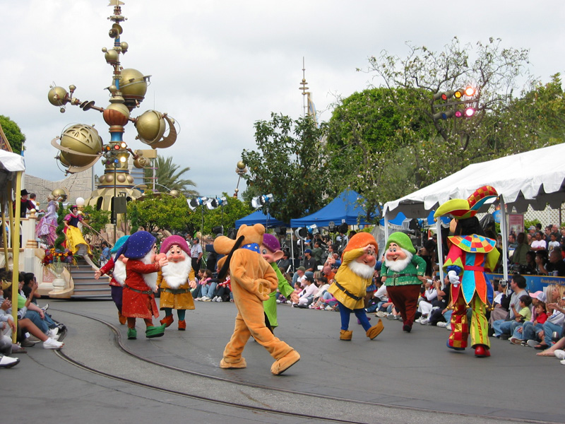 Parade of Dreams-12