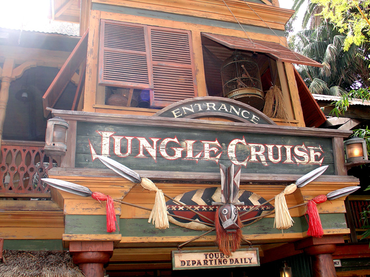 Adventureland - Jungle Cruise 00