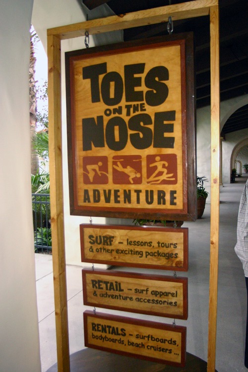 Shops - Toes on the Noes 034