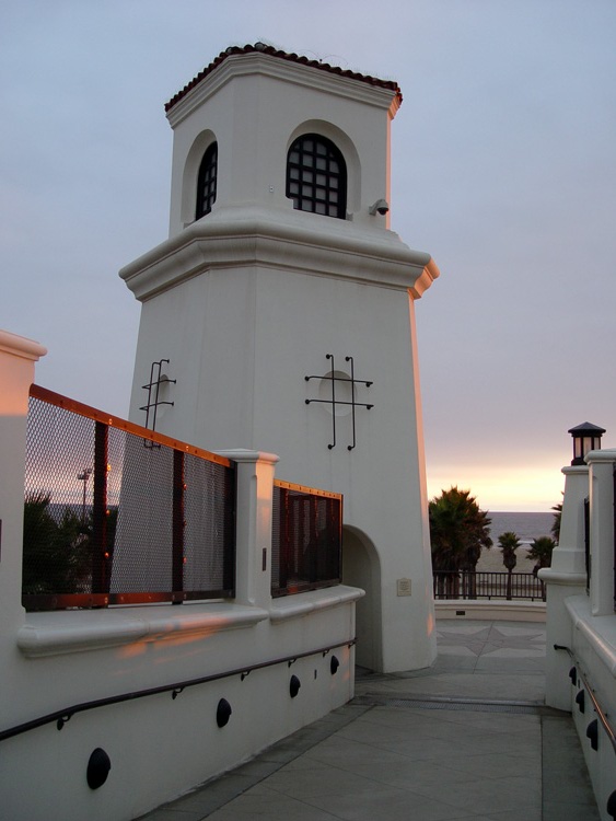 walkway to beach 016