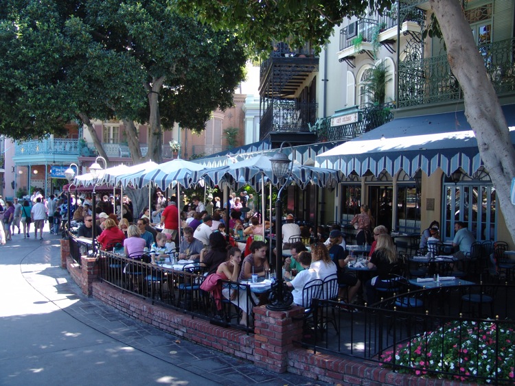 New-Orleans-Square-02