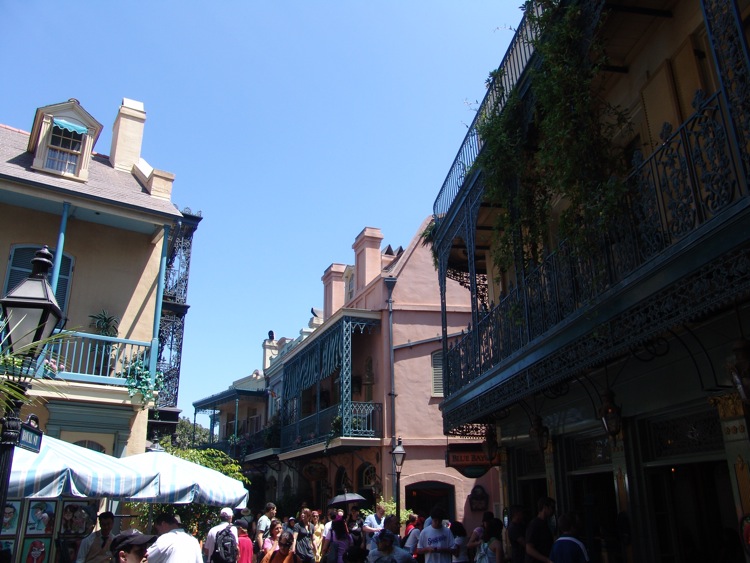 New-Orleans-Square-42