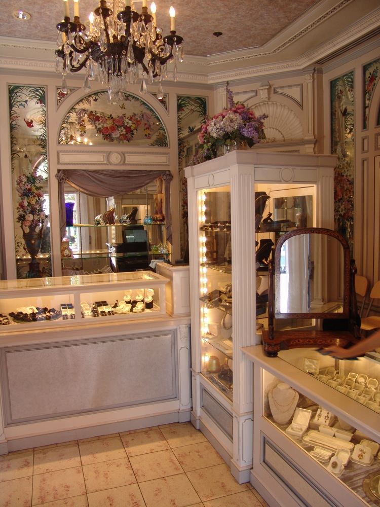 New-Orleans-Square-51