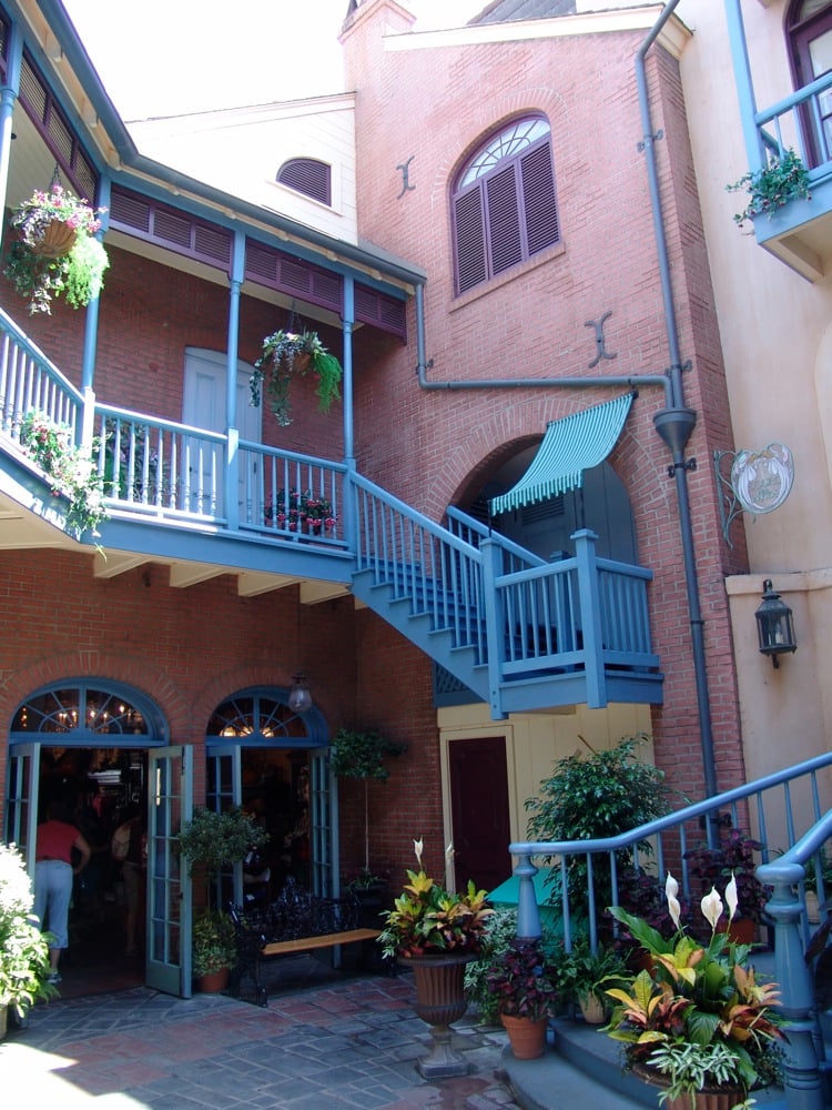 New-Orleans-Square-54