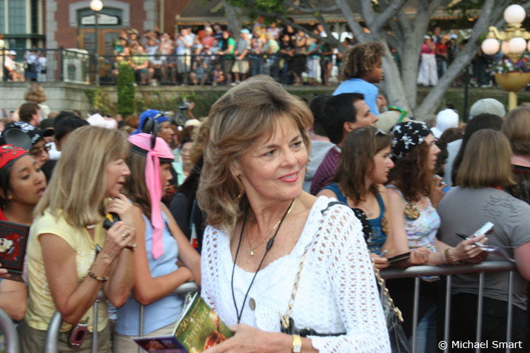 Pirates of the Caribbean Premier Disneyland 2006 188Copy