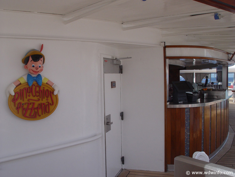 Dining_Pinocchios-01