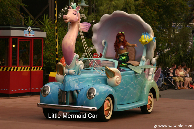 40_Little Mermaid Car