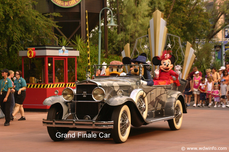 52_Grand Finale Car
