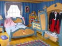 Mickeys- Country-House-02