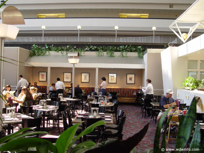 Dining_ConcourseSteakhouse_01