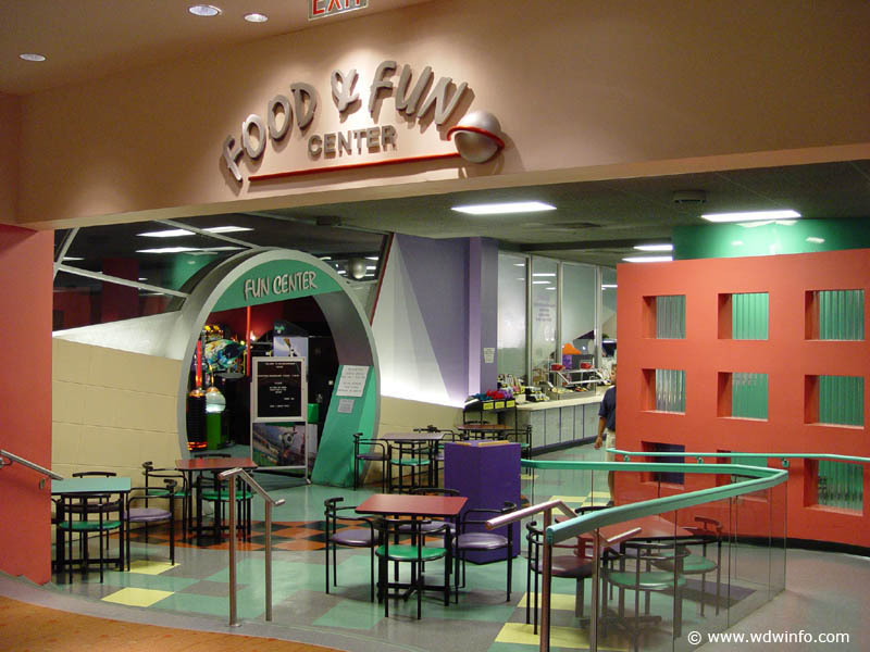 Dining_Food-Fun_00
