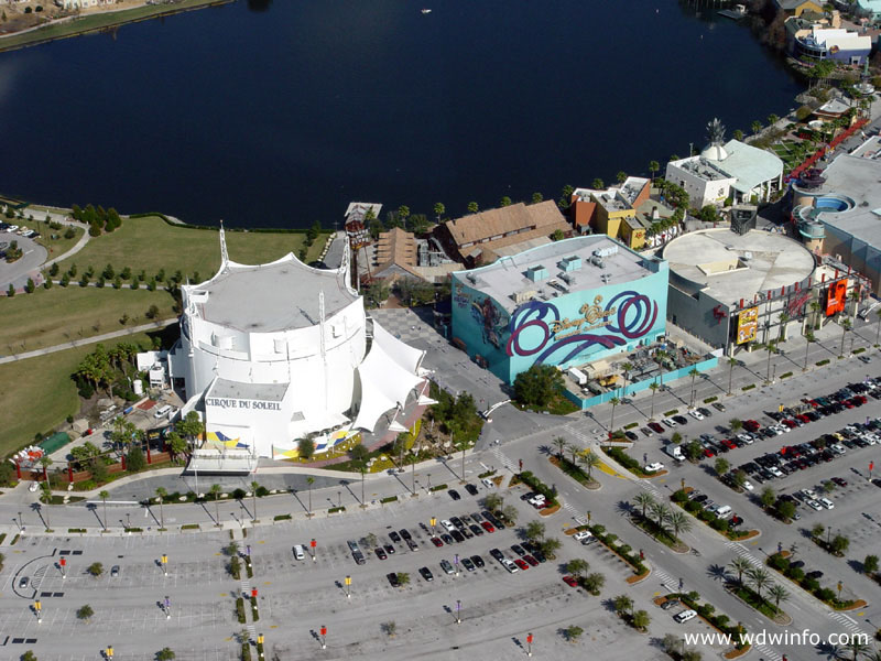 Downtown-Disney_08
