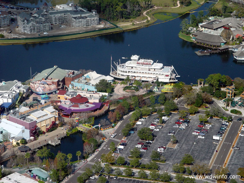Downtown-Disney_11