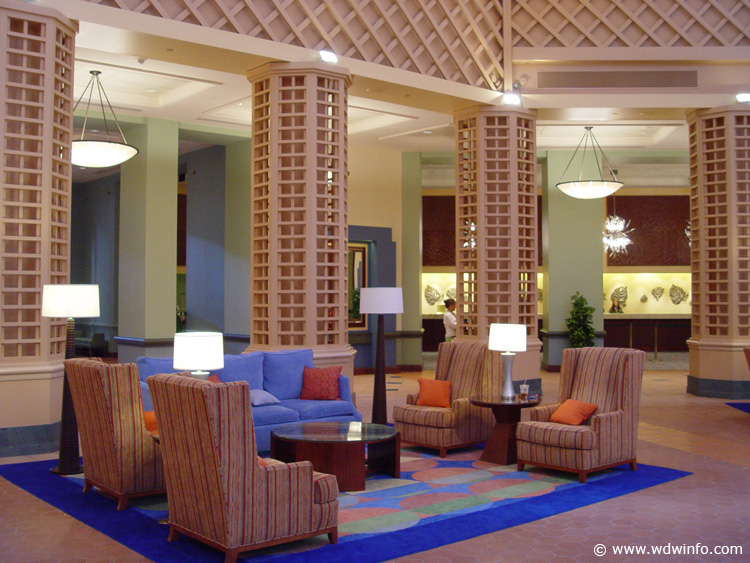 Dolphin_01l_lobby-fountain3