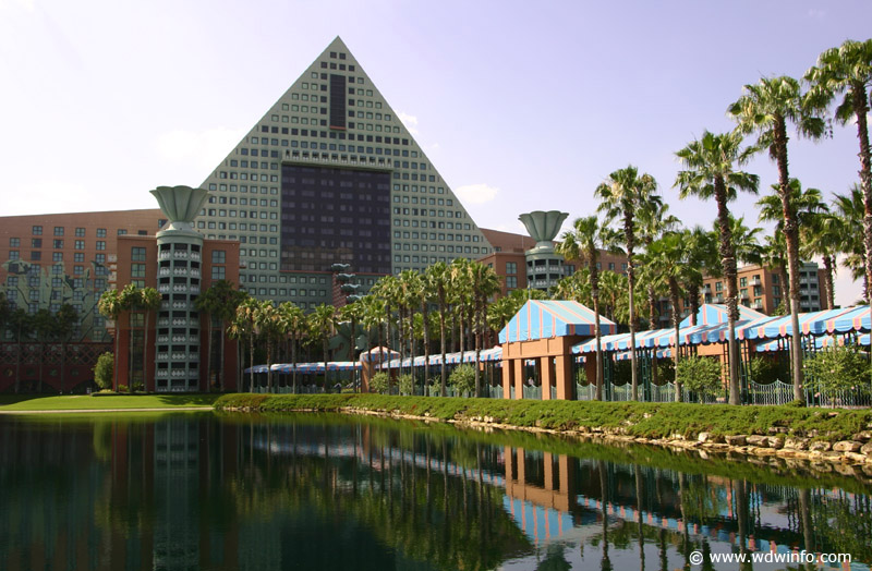 Dolphin_06b_exterior