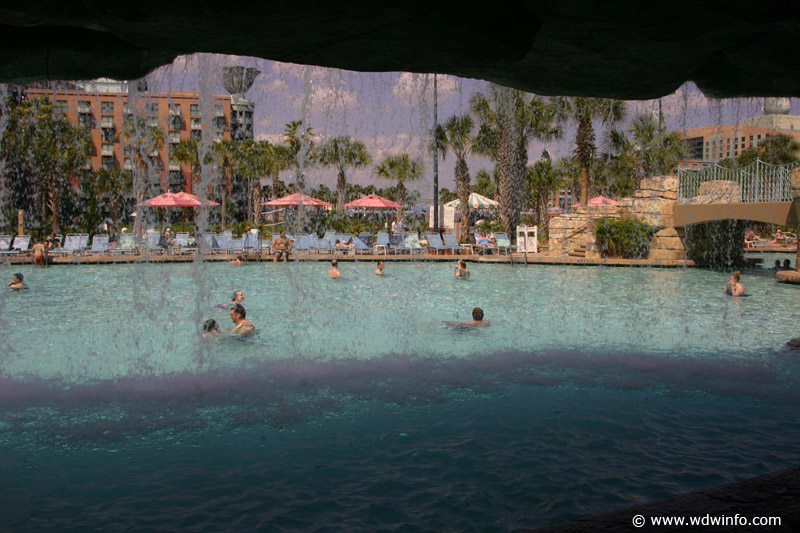 Recreation_main-pool_06j