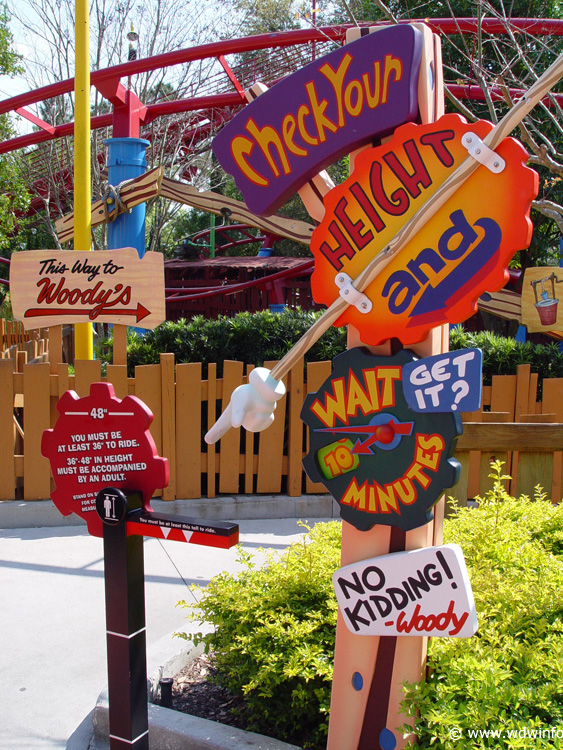 Woodpeckers-Coaster_03