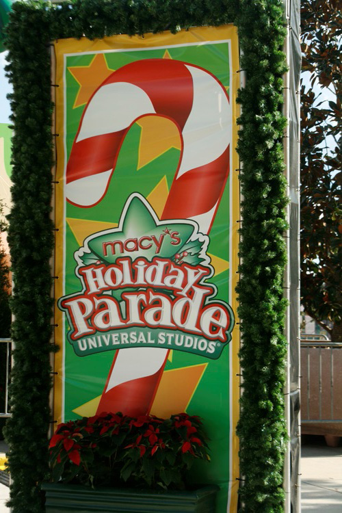 Universal-Holiday19
