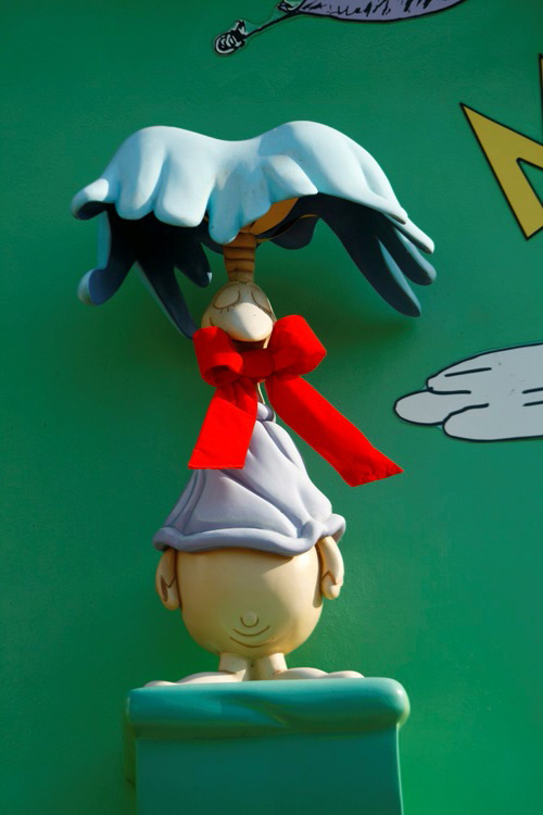 Universal-Holiday23