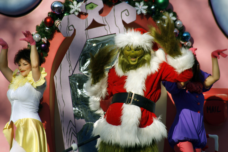 Universal-Holiday33