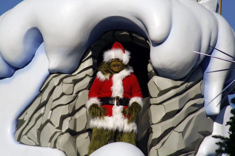 Universal-Holiday35
