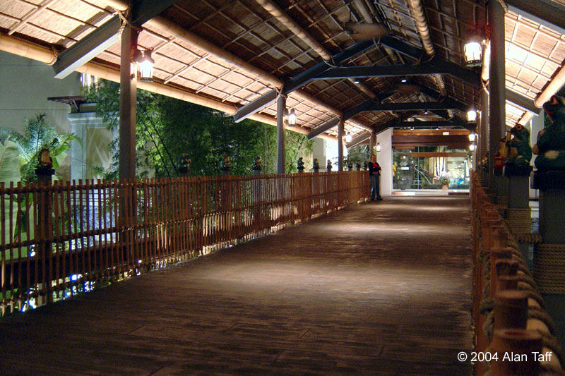 Royal Pacific Resort 27