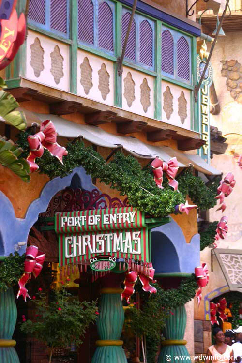 14-Port of Entry Xmas