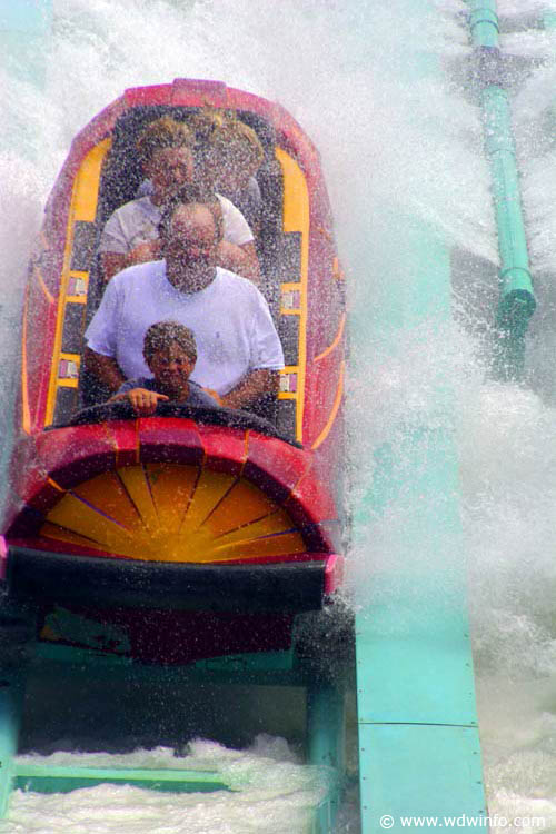 37-Dudley Do-Right's Ripsaw Falls