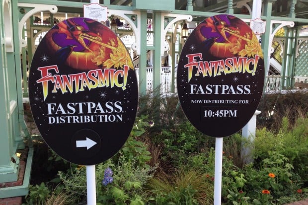 FantasmicFP01_tb – WDWINFO.COM Random Acts of Kindness at Disney FantasmicFP01_tb FantasmicFP01_tb