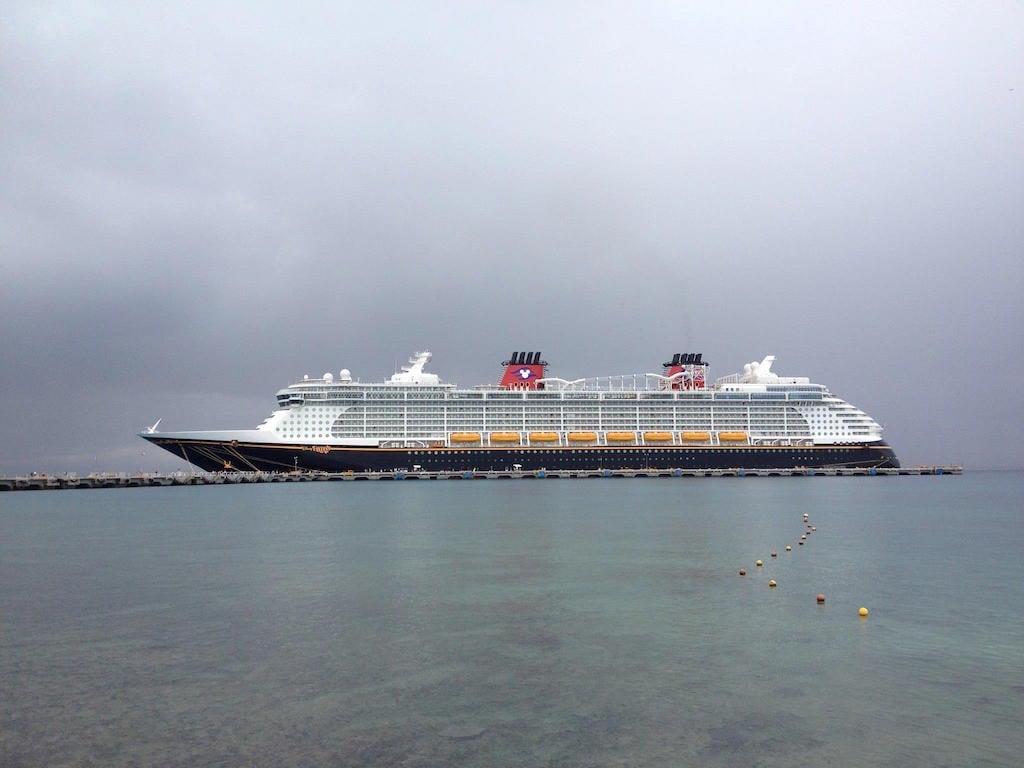 Disney Fantasy experiencing mechanical trouble; unable to dock at Castaway Cay Fantasy