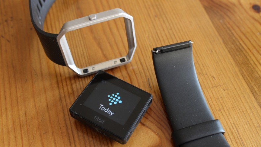 Interchangeable MagicBand straps on the horizon? fitbit1 fitbit1