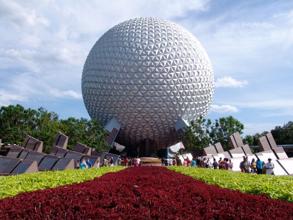 Smoking location updates at Epcot
