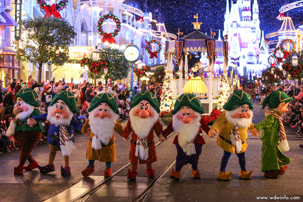 Disney, Please Stop Premature Holiday Decorations in Your Parks Once-Upon-a-Christmastime-Parade-11 Once-Upon-a-Christmastime-Parade-11