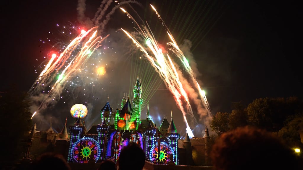 Mickey's Halloween Party 2018.mp4.00_13_30_03.Still014 – WDWINFO.COM Mickey’s Halloween Party – Is It Worth It? Mickey's Halloween Party 2018.mp4.00_13_30_03.Still014