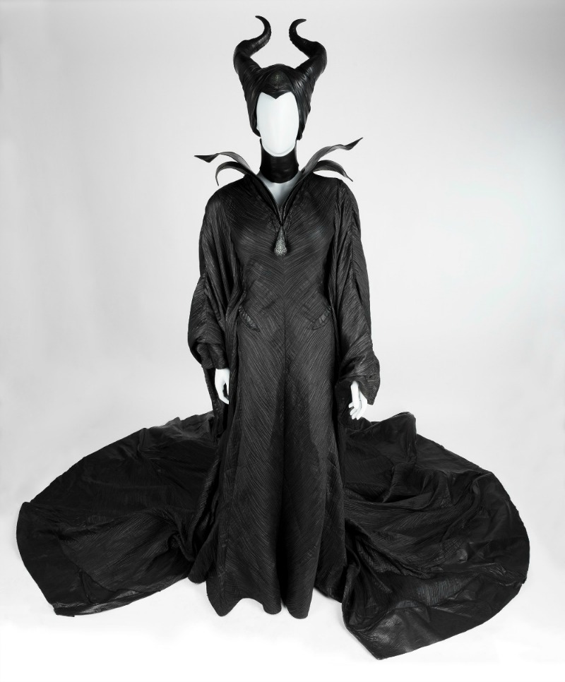 heroes-villains-costume-maleficent – WDWINFO.COM New Disney Heroes and Villains Costume Exhibit Coming to 2019 D23 Expo heroes-villains-costume-maleficent heroes-villains-costume-maleficent