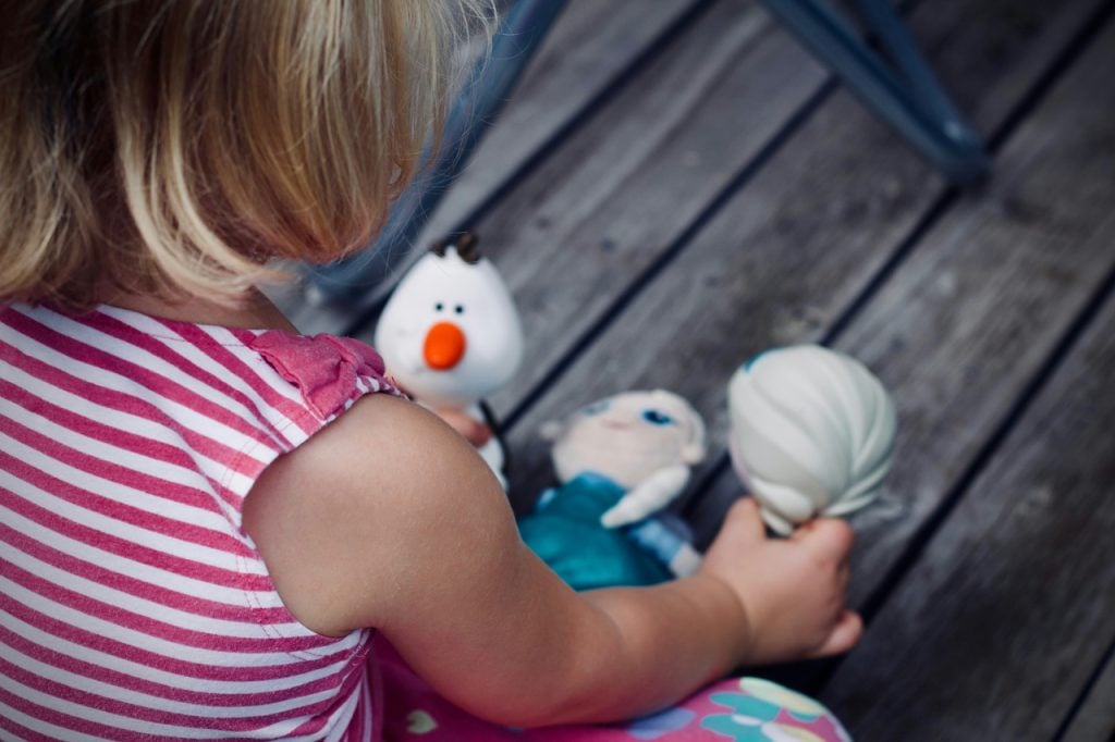 How to Avoid Emotional Dysregulation at Disney jelleke-vanooteghem-fX8SauByVfk-unsplash