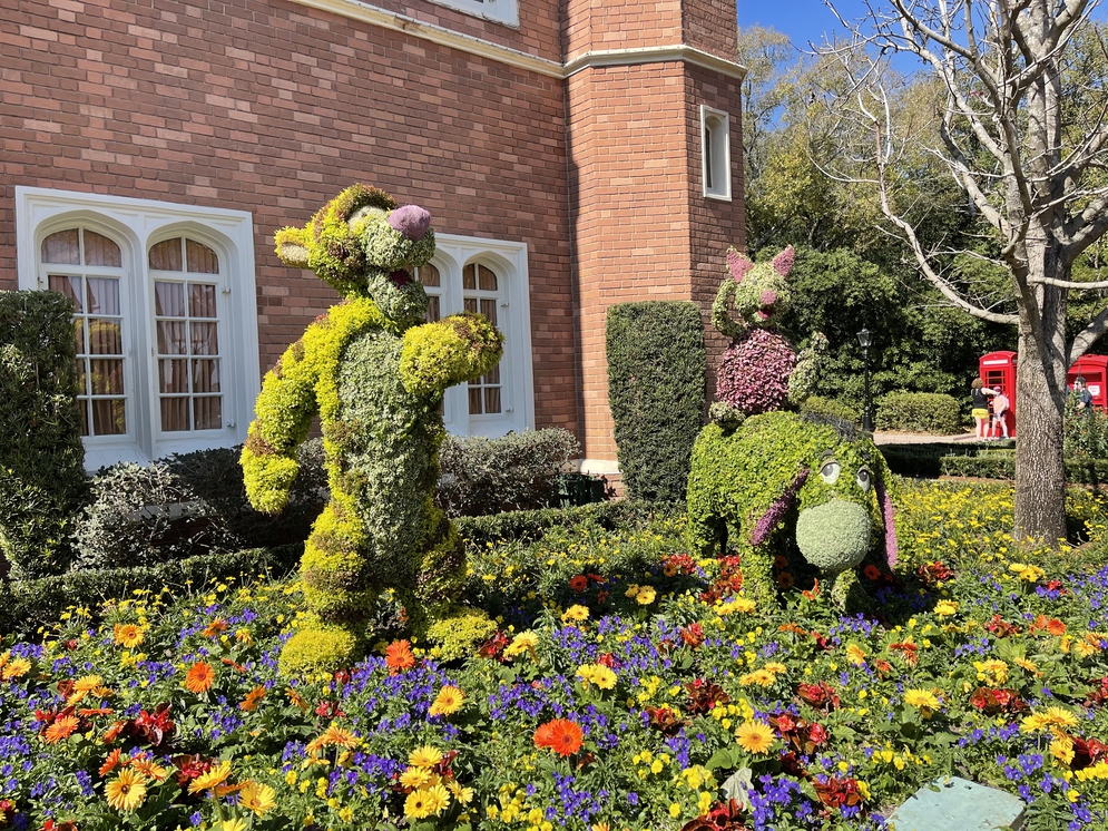 Tigger and eeyore – WDWINFO.COM Let’s Take a Flower & Garden Festival Sneak Peek Tour of EPCOT! Tigger and eeyore
