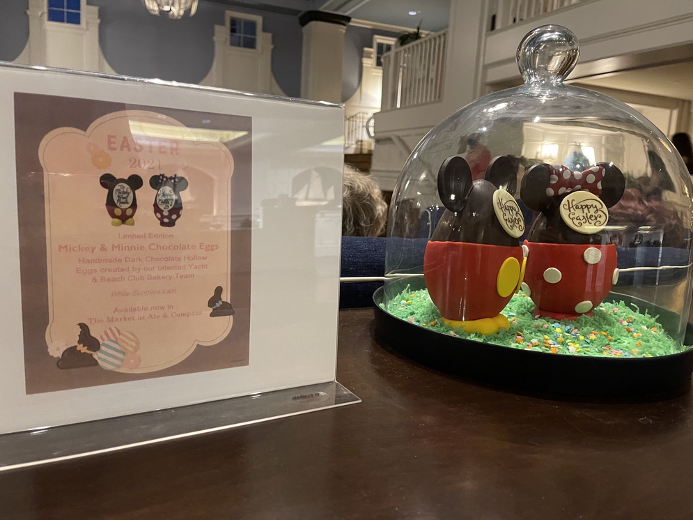 Mickey and Minnie Easter Egg display – WDWINFO.COM A Peek at Some of the Incredible Disney Resort Easter Egg Displays! Mickey and Minnie Easter Egg display