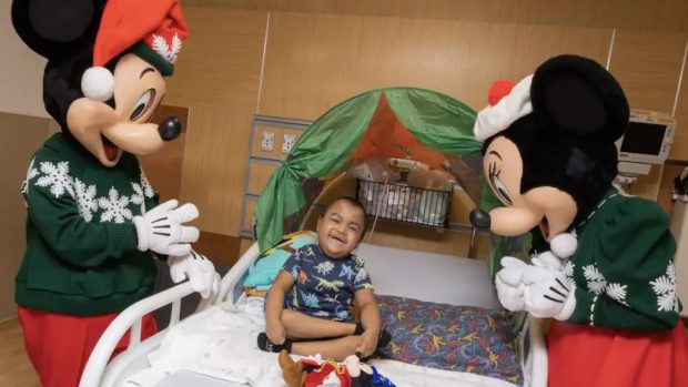 Bringing Holiday Disney Magic to Children’s Hospitals Mickey and Minnie Visit Childrens Hospital Mickey and Minnie Visit Children's Hospitals