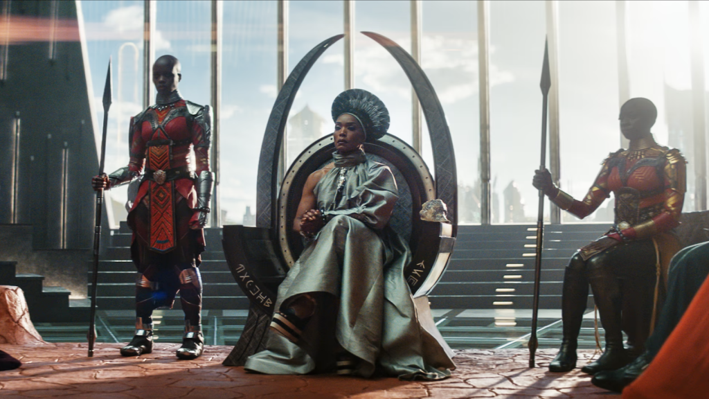 Angela Bassett Wakanda Forever