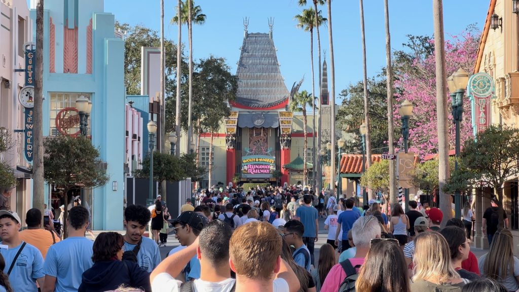 Disney Sticking with Less Capacity Approach for Theme Parks hollywood-studios-crowds-reserverations-capacity