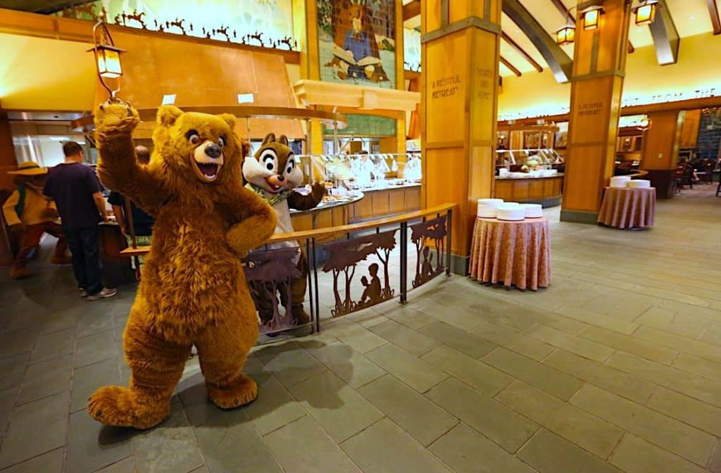 Disney Planning: Your Complete Guide to Disneyland Character Dining