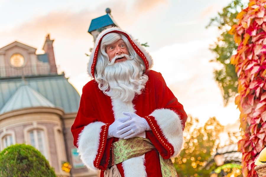 2023-festival-of-the-holidays-santa – WDWINFO.COM Candlelight Processional Narrators & More Announced for EPCOT Int’l Festival of the Holidays 2023-festival-of-the-holidays-santa