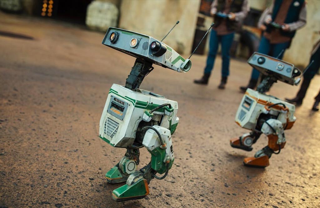 wdi-roaming-droid-test-03 – WDWINFO.COM Small Robotic Droids Being Tested in Star Wars: Galaxy’s Edge at Disneyland wdi-roaming-droid-test-03