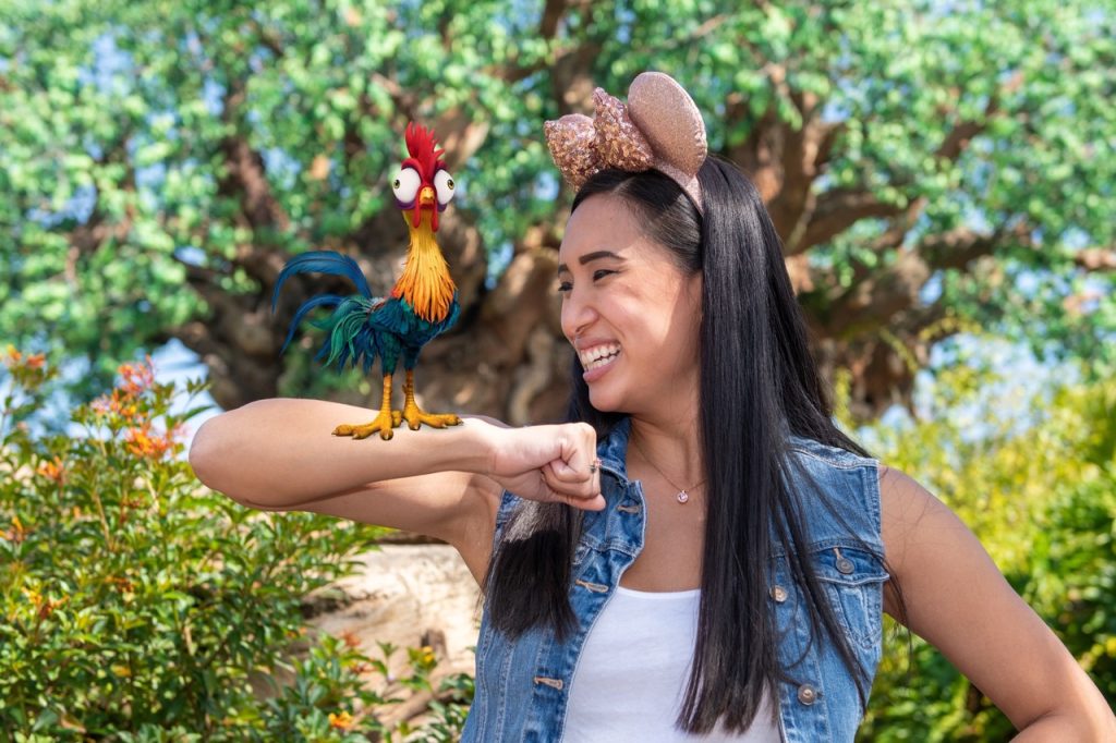 New Magic Shot With Hei Hei in Disney’s Animal Kingdom Hei-Hei-Magic-Shot-Large